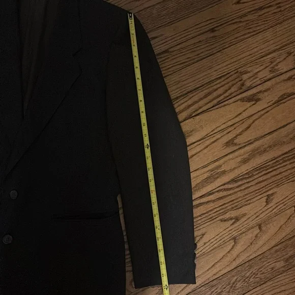 Vintage Givenchy suit! - Picture 9 of 12
